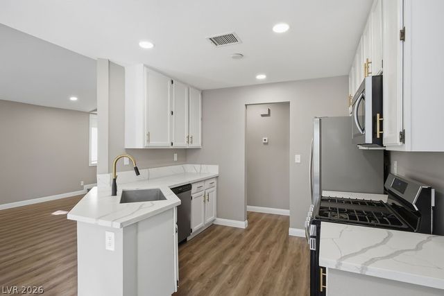 9513 Lazy River Drive, Las Vegas, NV 89117