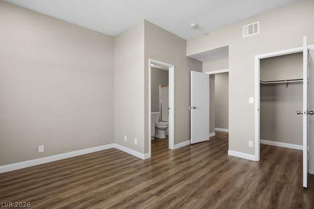 9513 Lazy River Drive, Las Vegas, NV 89117