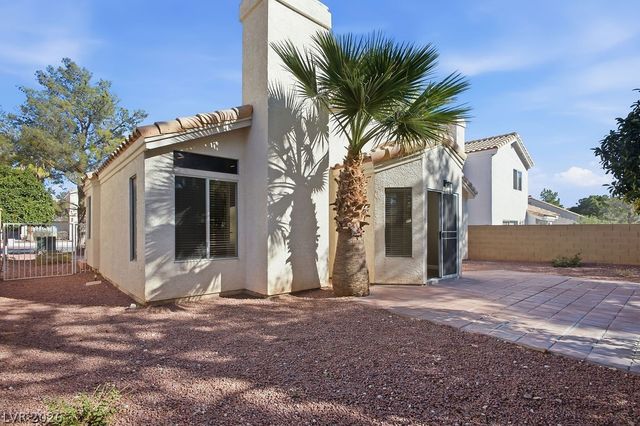 9513 Lazy River Drive, Las Vegas, NV 89117