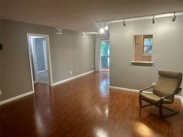 8245 Kingsbrook Road 239, Houston, TX 77024