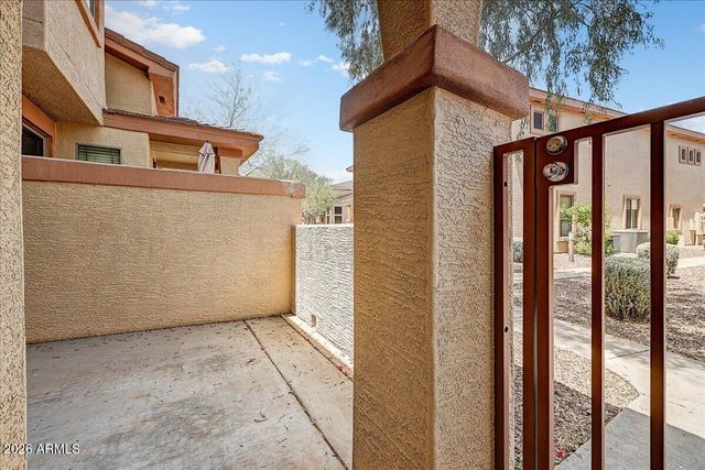 42424 N GAVILAN PEAK Parkway 7102, Anthem, AZ 85086