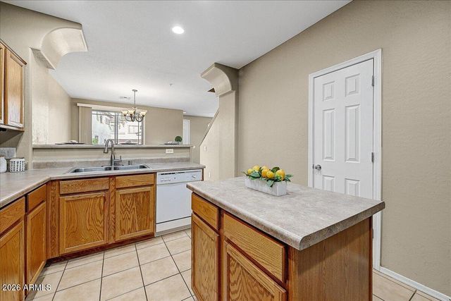 42424 N GAVILAN PEAK Parkway 7102, Anthem, AZ 85086