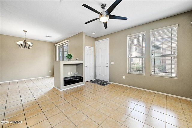 42424 N GAVILAN PEAK Parkway 7102, Anthem, AZ 85086