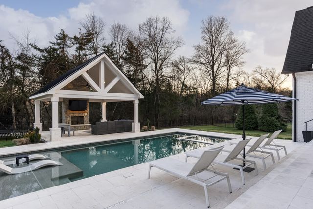 9003 Pointe Cross Lane, Brentwood, TN 37027