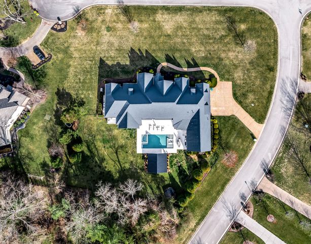 9003 Pointe Cross Lane, Brentwood, TN 37027