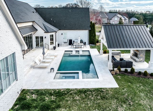 9003 Pointe Cross Lane, Brentwood, TN 37027