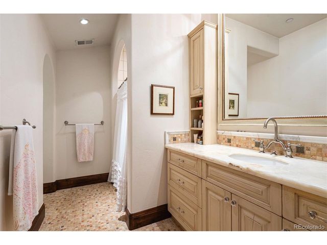 1400 E Oxford Ln, Cherry Hills Village, CO 80113