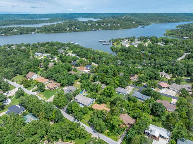 781 Santana Circle, Reeds Spring, MO 65737
