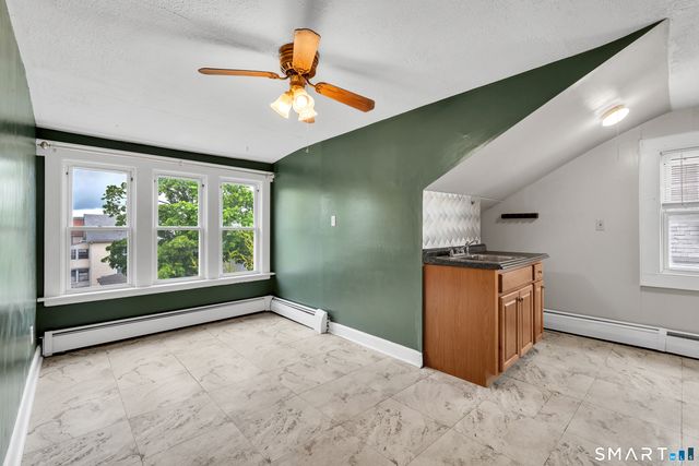 1428 Dixwell Avenue, Hamden, CT 06514