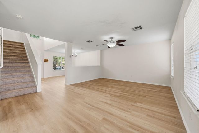 141 Meadow Park DR, Georgetown, TX 78626