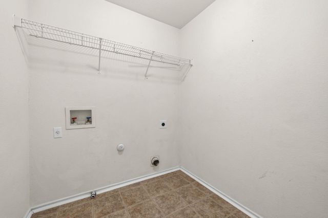 141 Meadow Park DR, Georgetown, TX 78626