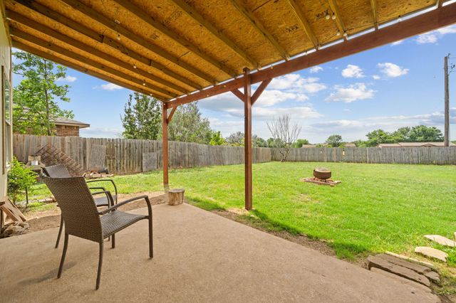 141 Meadow Park DR, Georgetown, TX 78626