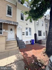 149 N FRONT ST, Reading, PA 19601