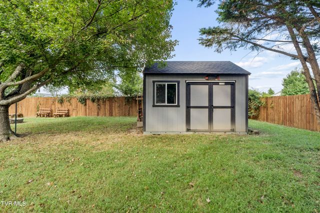 1111 Sycamore Creek Drive, Jonesborough, TN 37659