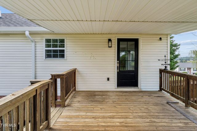 1111 Sycamore Creek Drive, Jonesborough, TN 37659