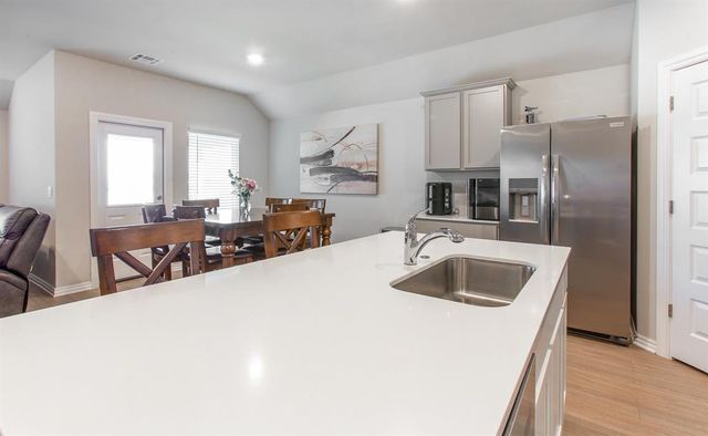 634 Park Place Drive, Newcastle, OK 73065