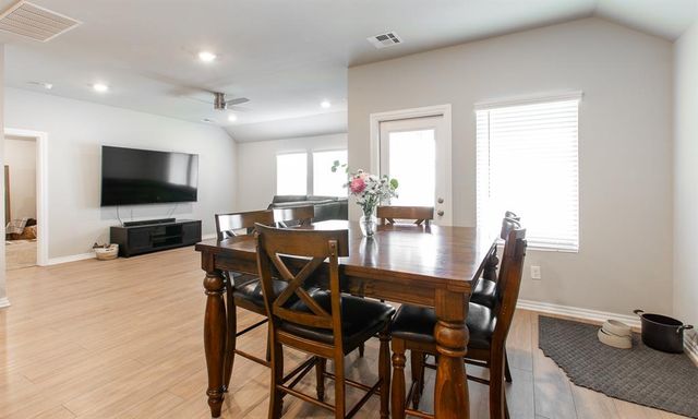 634 Park Place Drive, Newcastle, OK 73065