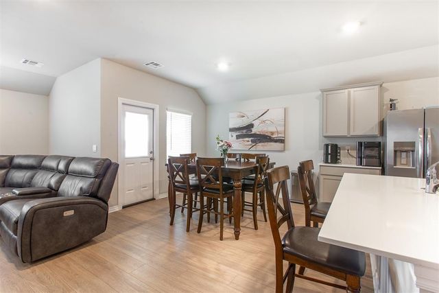 634 Park Place Drive, Newcastle, OK 73065