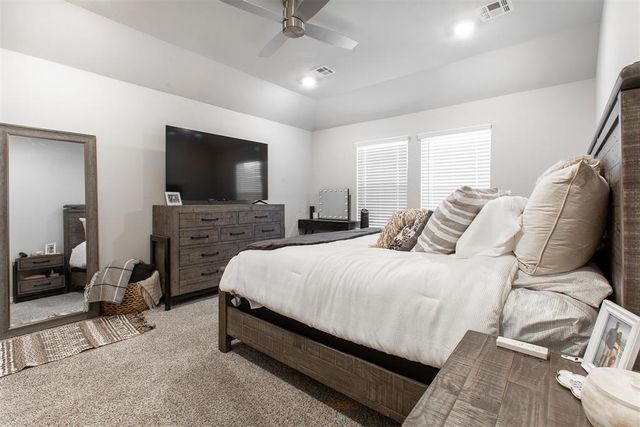 634 Park Place Drive, Newcastle, OK 73065