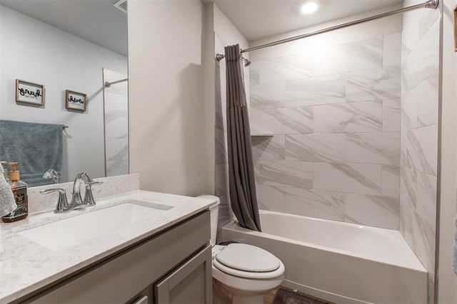 634 Park Place Drive, Newcastle, OK 73065