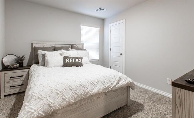 634 Park Place Drive, Newcastle, OK 73065