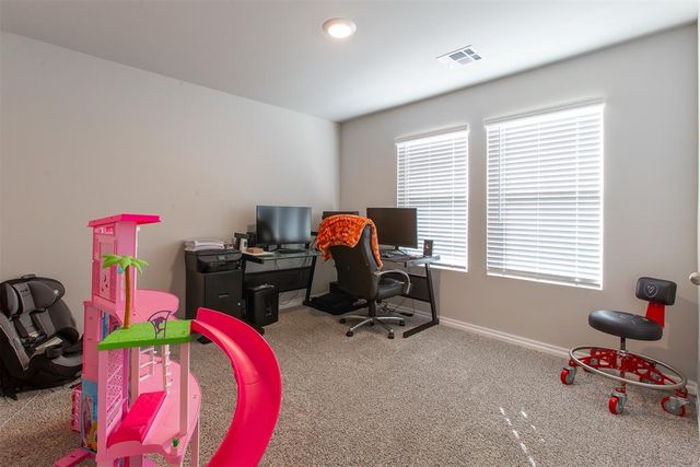 634 Park Place Drive, Newcastle, OK 73065