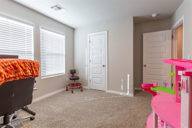 634 Park Place Drive, Newcastle, OK 73065