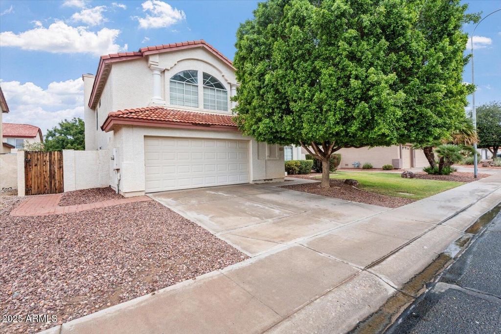 11406 W CRIMSON Lane, Avondale, AZ 85392
