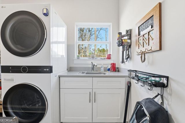 6061 Jacobs Road SE, Acworth, GA 30102