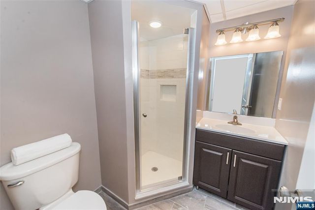14 Bliss Avenue S, Tenafly, NJ 07670