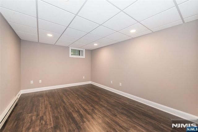 14 Bliss Avenue S, Tenafly, NJ 07670