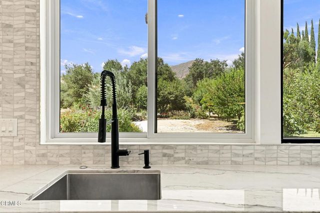 12135 Chumash Road, Ojai, CA 93023