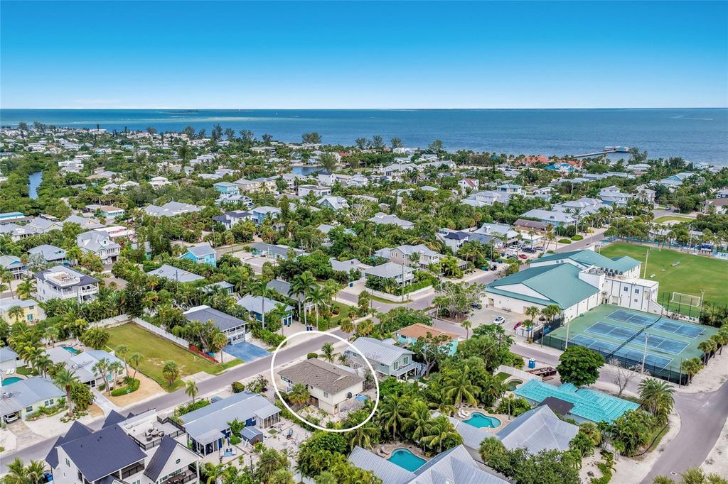 313 MAGNOLIA AVENUE, ANNA MARIA, FL 34216 — photo 3