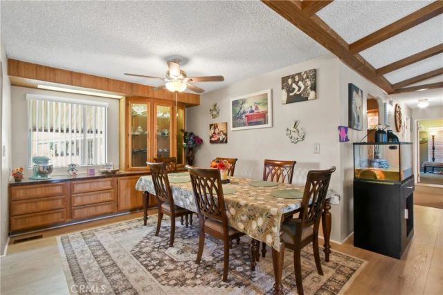 1300 W Menlo 217, Hemet, CA 92543