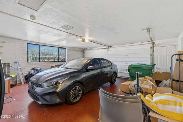 3339 N Calle Poco, Tucson, AZ 85750