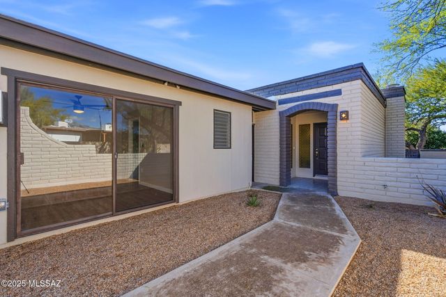 3339 N Calle Poco, Tucson, AZ 85750