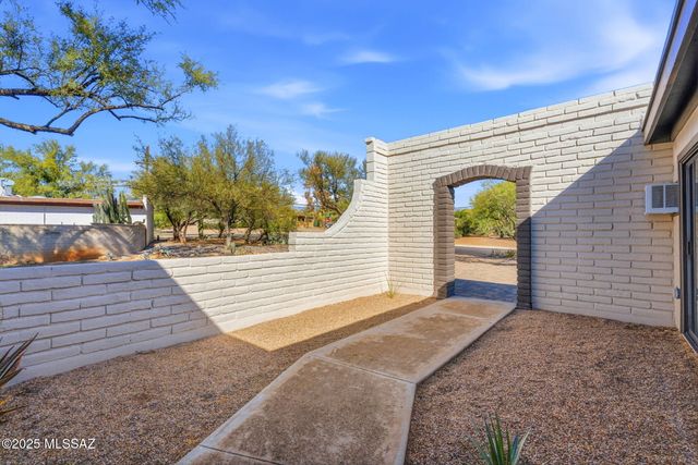 3339 N Calle Poco, Tucson, AZ 85750