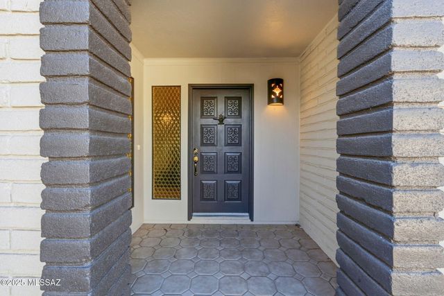 3339 N Calle Poco, Tucson, AZ 85750