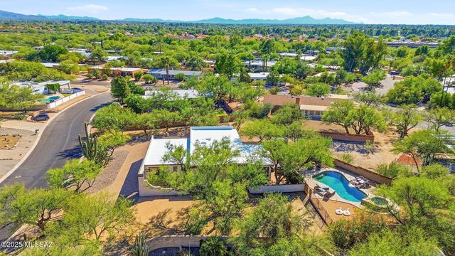 3339 N Calle Poco, Tucson, AZ 85750