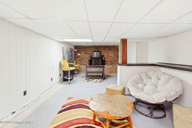 4608 S 3rd St, Louisville, KY 40214