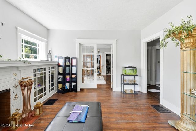 4608 S 3rd St, Louisville, KY 40214