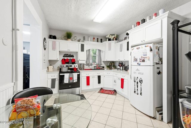 4608 S 3rd St, Louisville, KY 40214