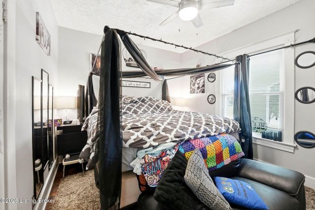 4608 S 3rd St, Louisville, KY 40214