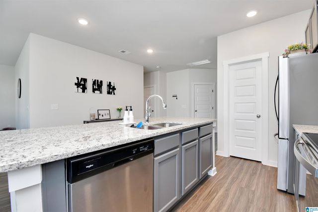 9944 HUNTER PLACE, Warrior, AL 35180