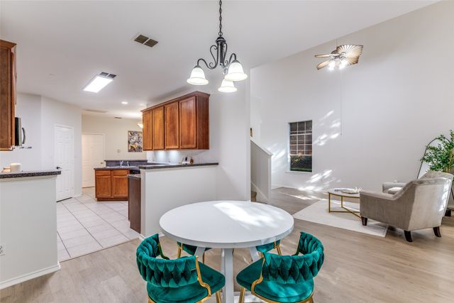 8600 Hunters Trace Lane, Plano, TX 75024