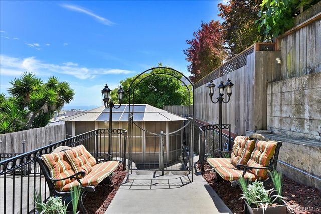 2937 Griffith Street, San Francisco, CA 94124