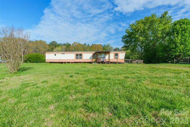 116 Twisted Oak Lane, Gastonia, NC 28052