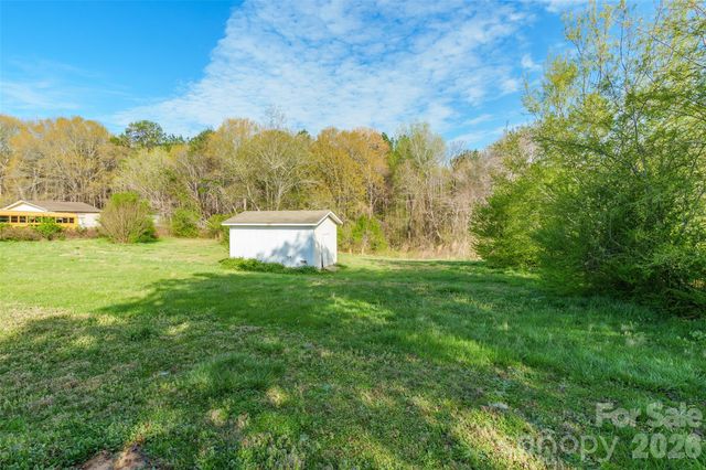 116 Twisted Oak Lane, Gastonia, NC 28052