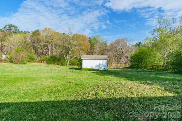 116 Twisted Oak Lane, Gastonia, NC 28052