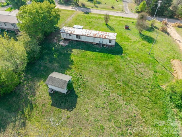 116 Twisted Oak Lane, Gastonia, NC 28052